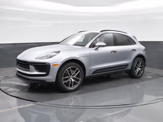 2022 Porsche Macan -'s photo