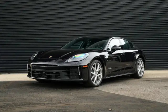 2026 Porsche Panamera Base - Photo 6