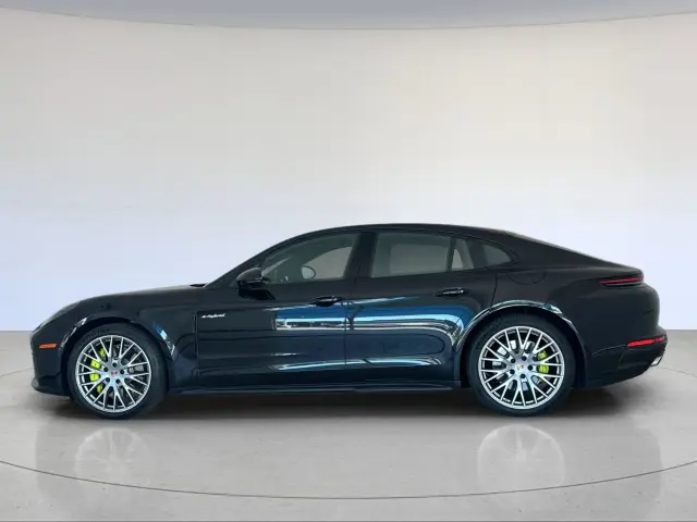 2026 Porsche Panamera 4 E-Hybrid - Photo 14