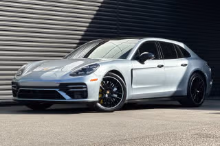 2022 Porsche Panamera Turbo S Sport Turismo's photo