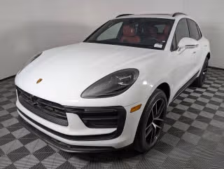 2026 Porsche Macan's photo