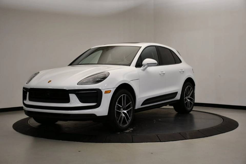 2026 Porsche Macan