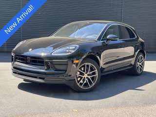 2026 Porsche Macan's photo