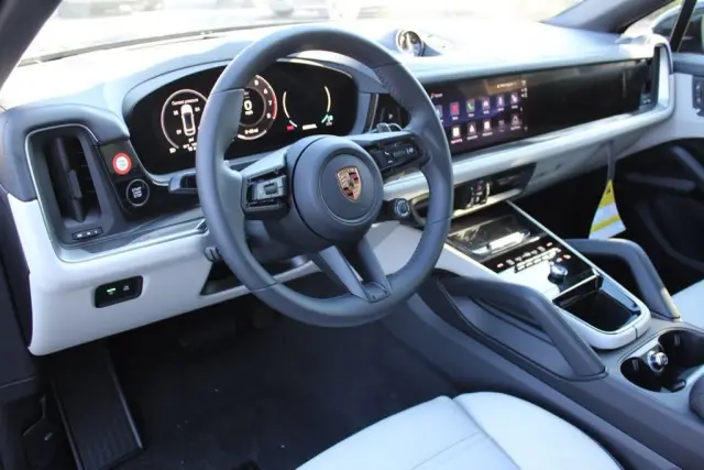 2026 Porsche Cayenne Coup Base - Photo 30