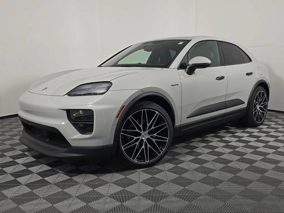 2026 Porsche Macan
