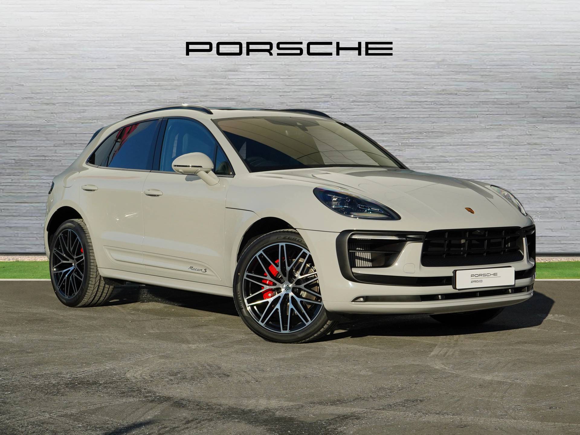 Macan S, photo 1 of 57