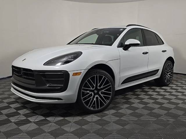2025 Porsche Macan Base