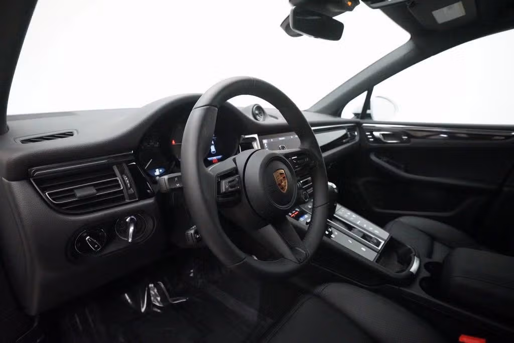 2026 Porsche Macan S - Photo 36