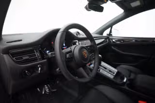 2026 Porsche Macan S - Photo 33
