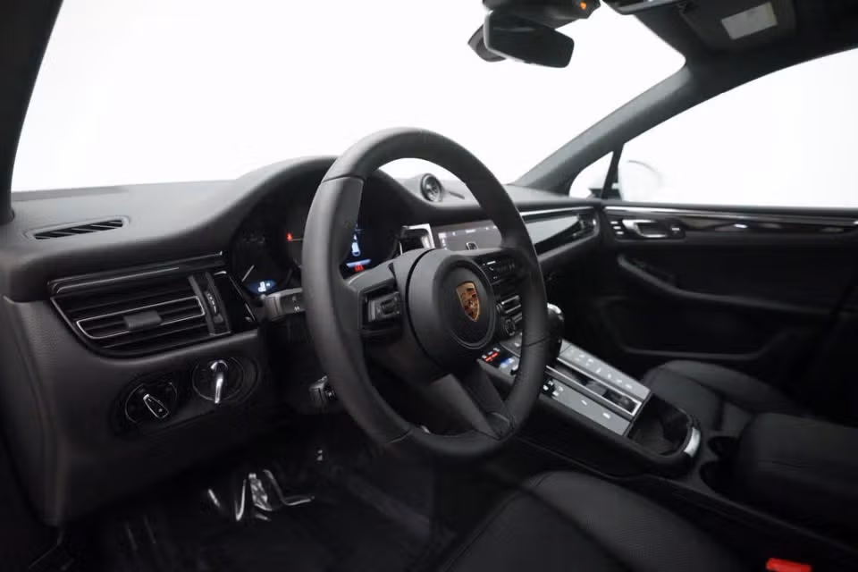 2026 Porsche Macan S - Photo 35