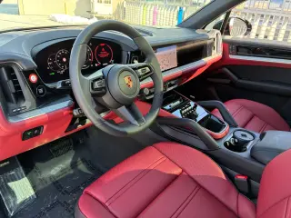 2026 Porsche Cayenne Base - Photo 29