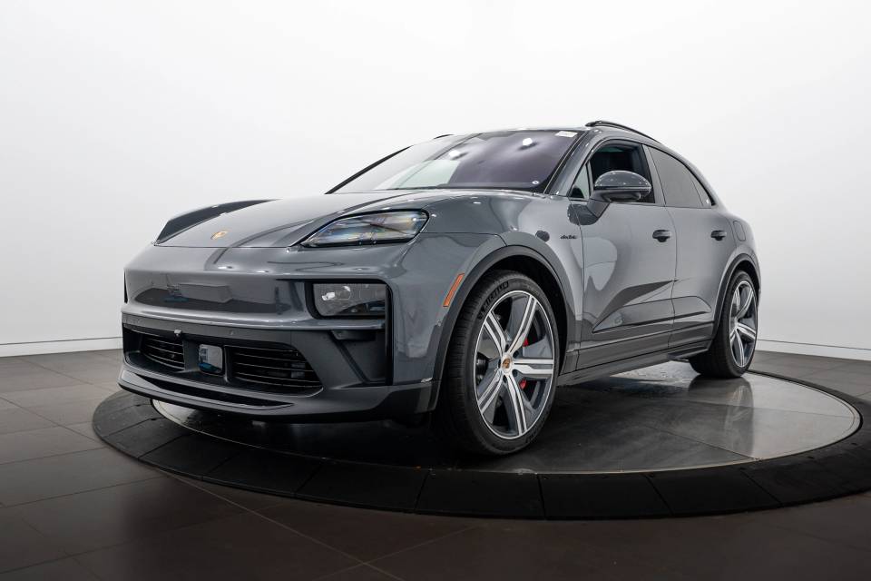 2026 Porsche Macan