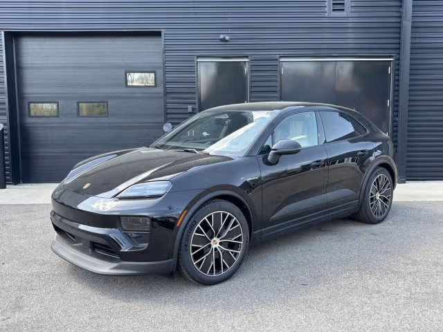 Used 2025 Porsche Macan Base with VIN WP1AD2XA9SL076980 for sale in Dublin, OH