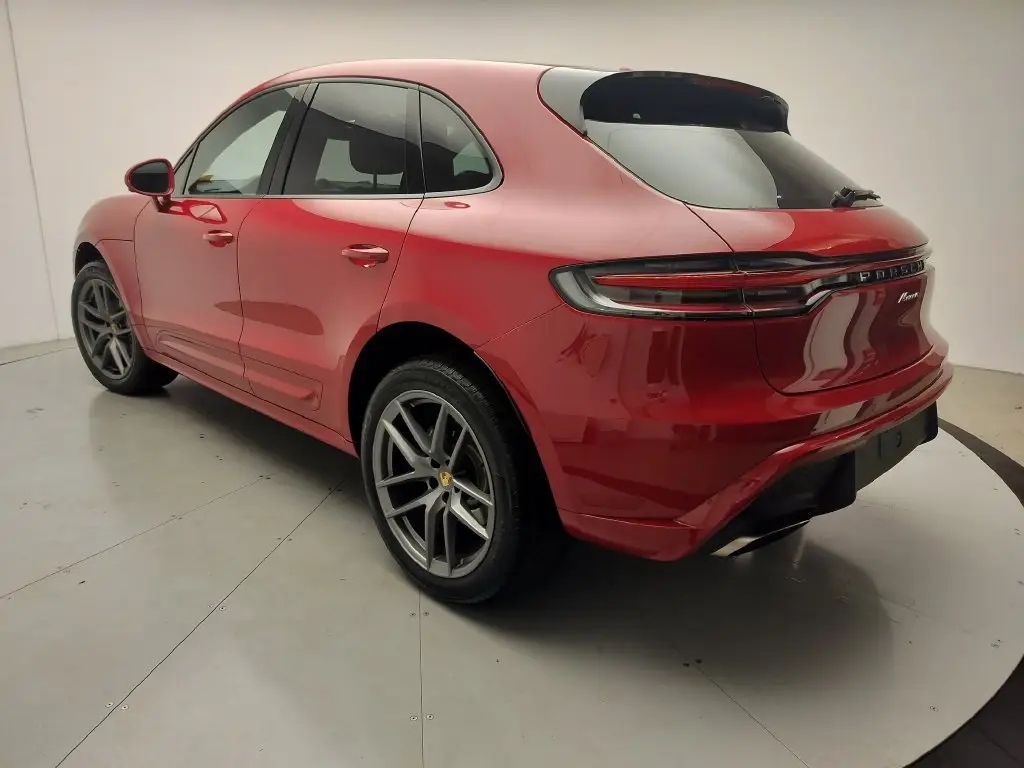 2025 Porsche Macan Base - Photo 24