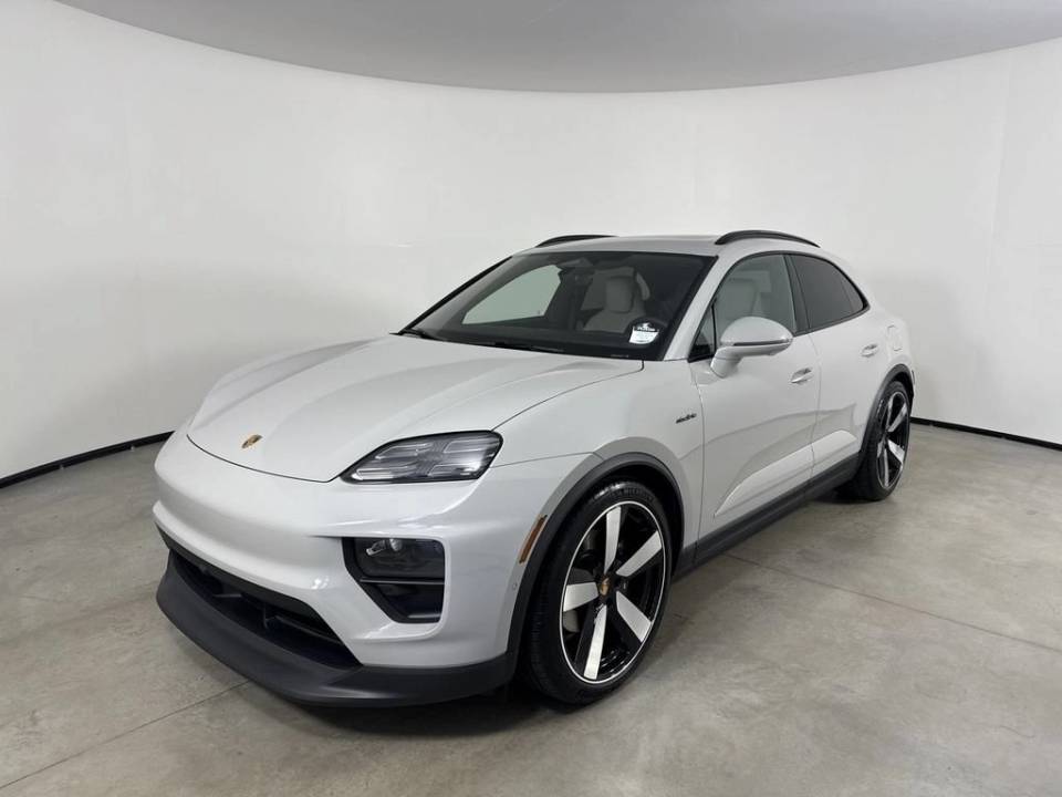 2026 Porsche Macan