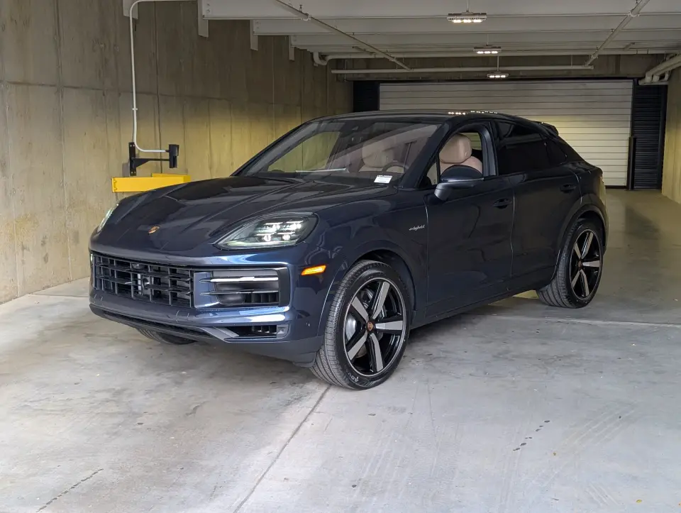 2026 Porsche Cayenne Coup E-Hybrid - Photo 7