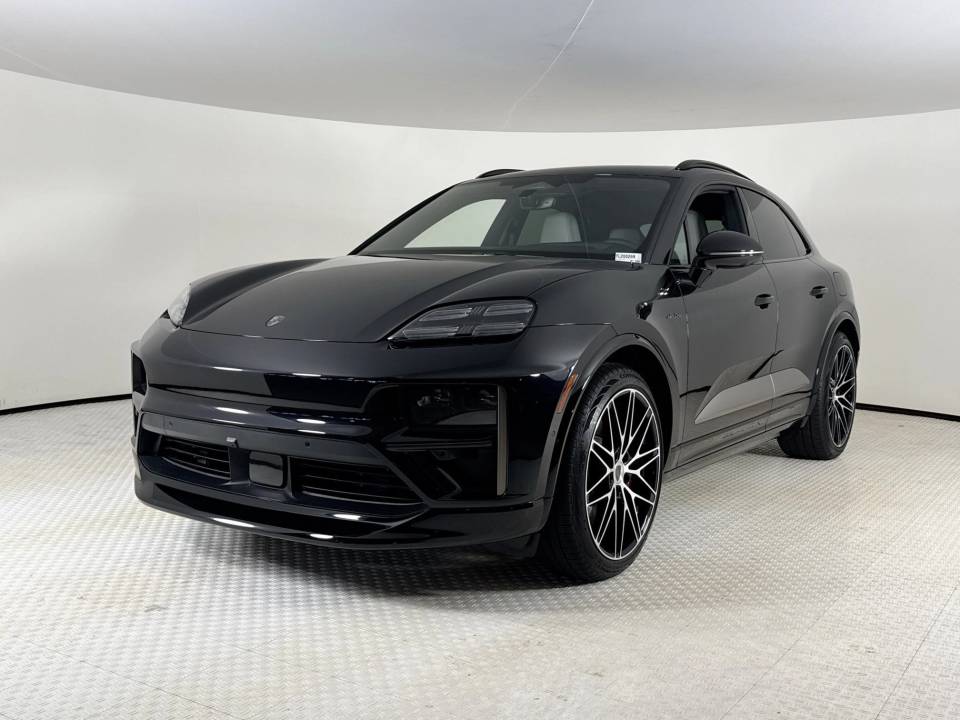 2026 Porsche Macan