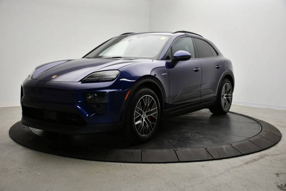 2025 Porsche Macan
