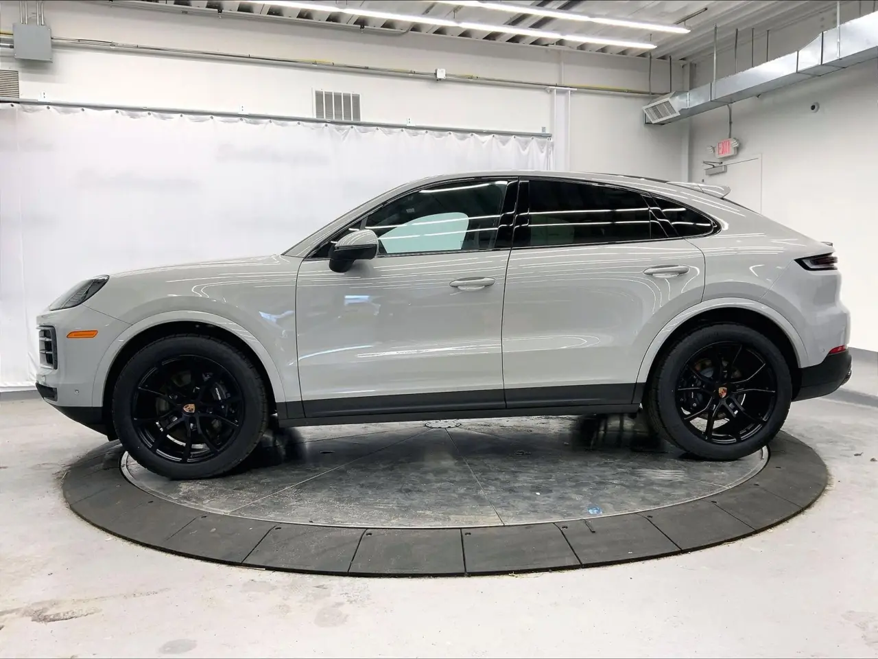 2026 Porsche Cayenne Coup Base - Photo 16