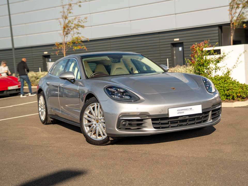 2018 Porsche Panamera