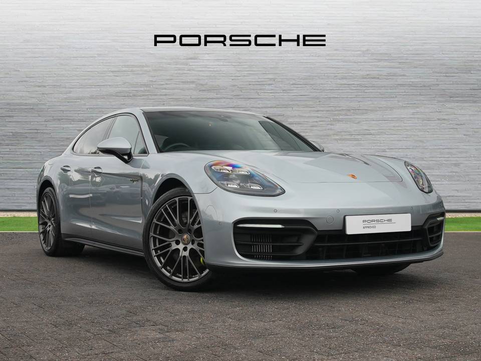 2022 PORSCHE PANAMERA