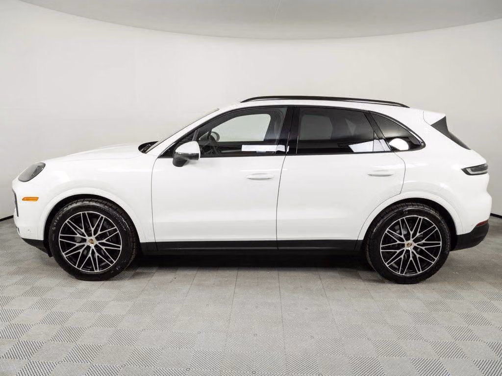 2026 Porsche Cayenne Base - Photo 12
