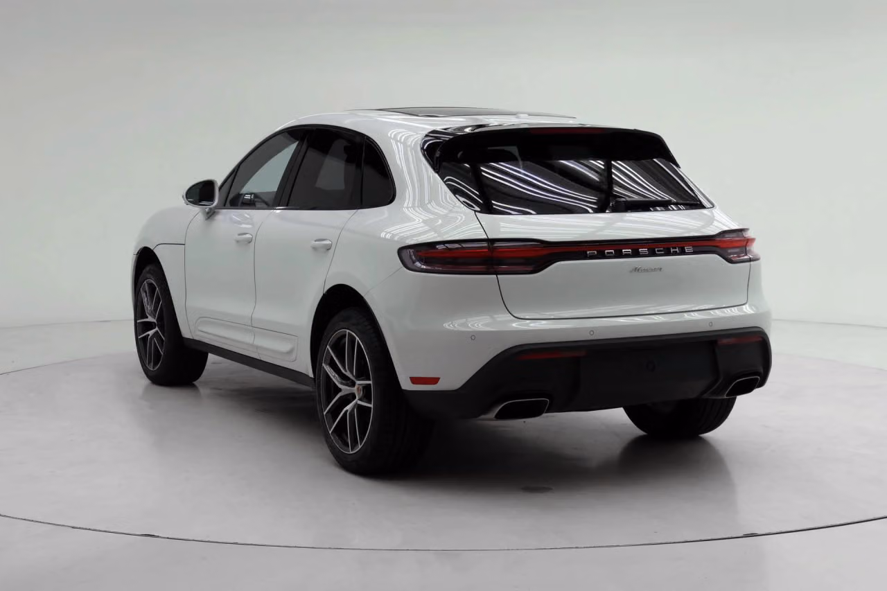 2026 Porsche Macan T - Photo 20