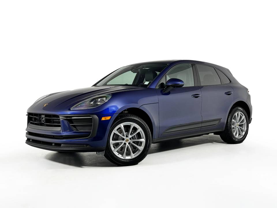 2025 Porsche Macan T