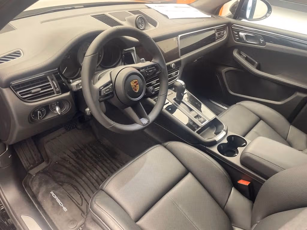 2026 Porsche Macan S - Photo 28