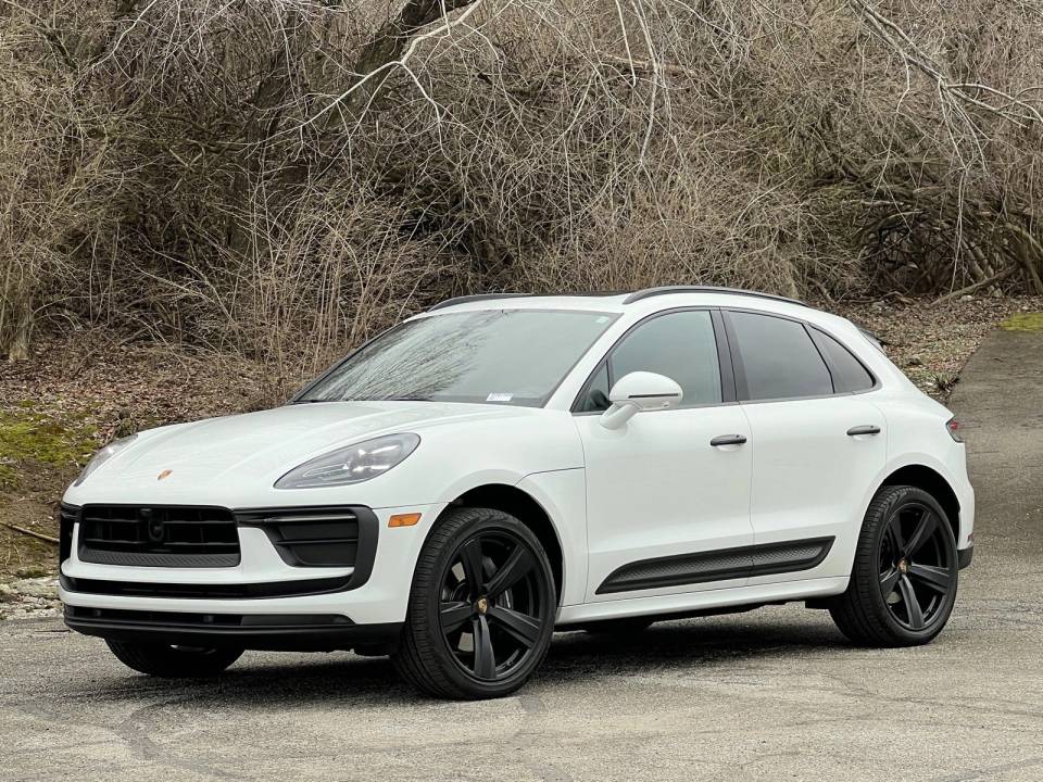 2023 Porsche Macan T