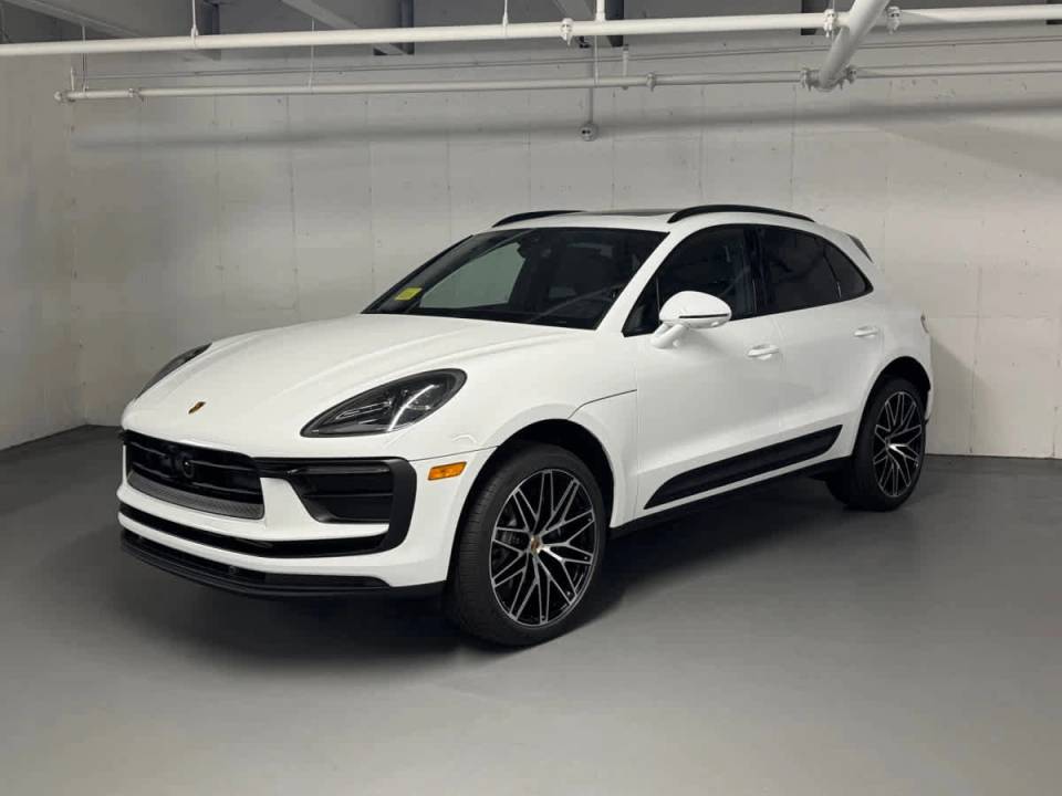 2026 Porsche Macan