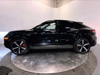 2025 Porsche Cayenne Coupe S E-Hybrid - Photo 9