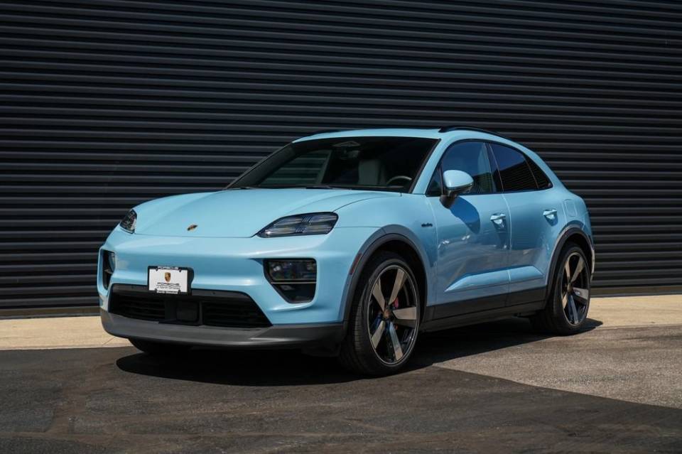2025 Porsche Macan
