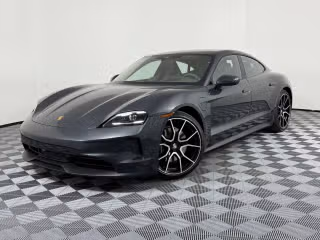 2026 Porsche Taycan 4's photo