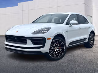 2025 Porsche Macan S's photo