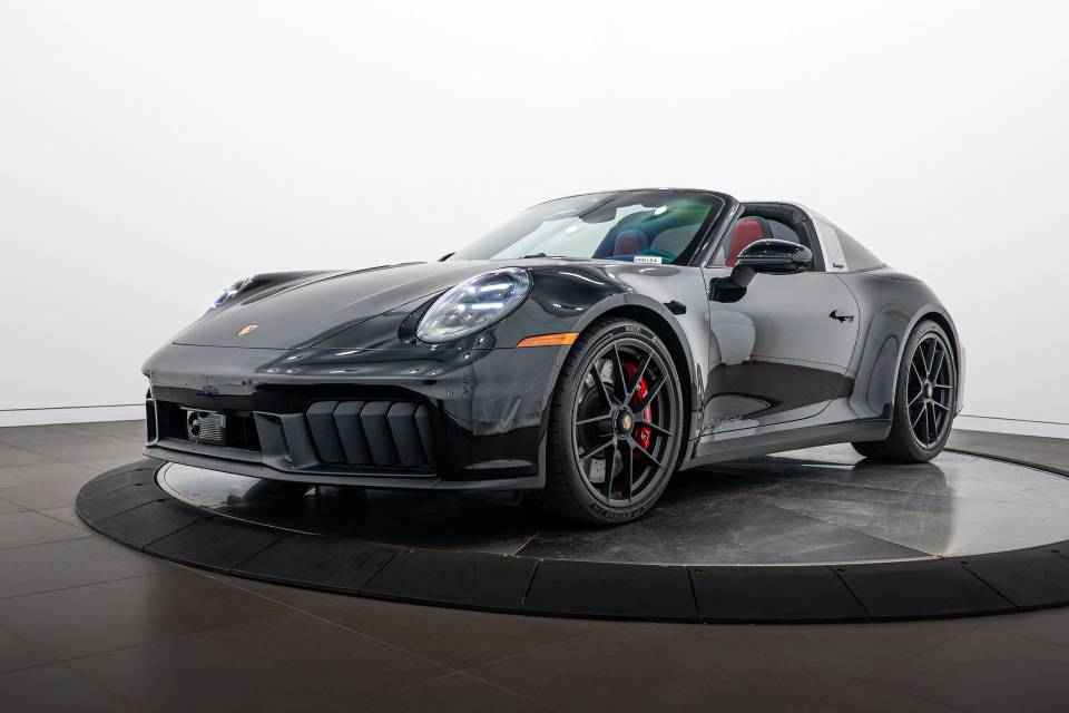 2025 Porsche 911