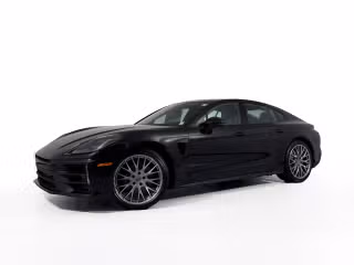 2025 Porsche Panamera 4's photo