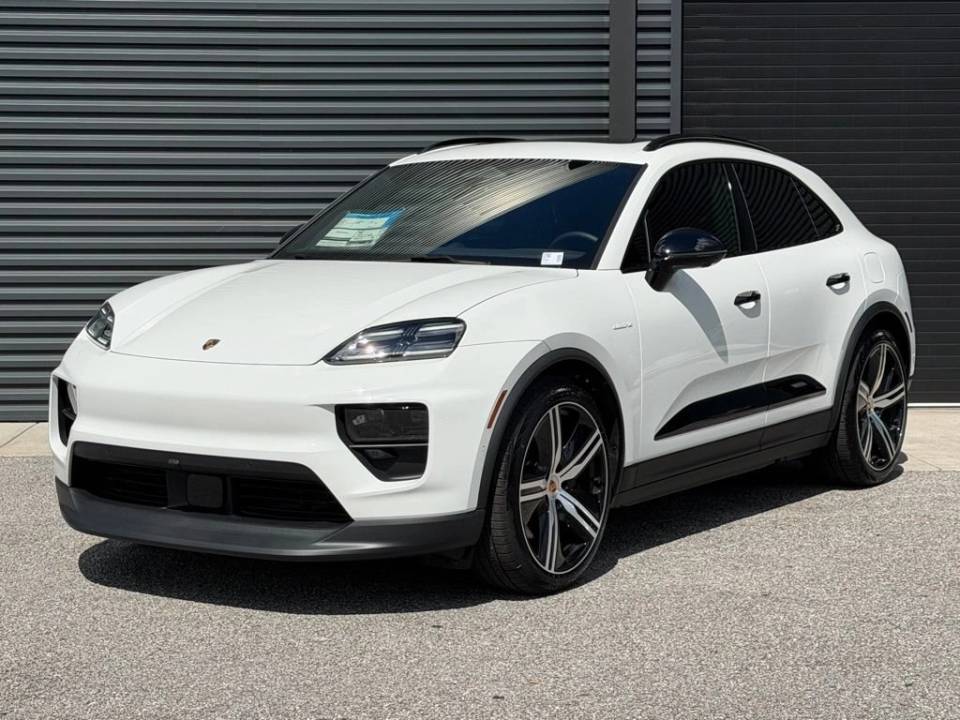 2026 Porsche Macan