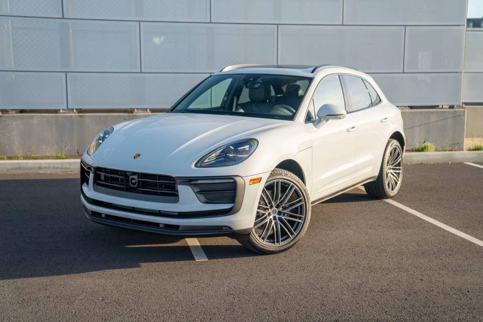 2026 Porsche Macan