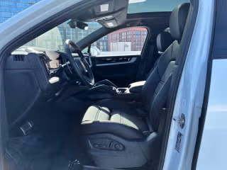 2026 Porsche Cayenne Coup S - Photo 33