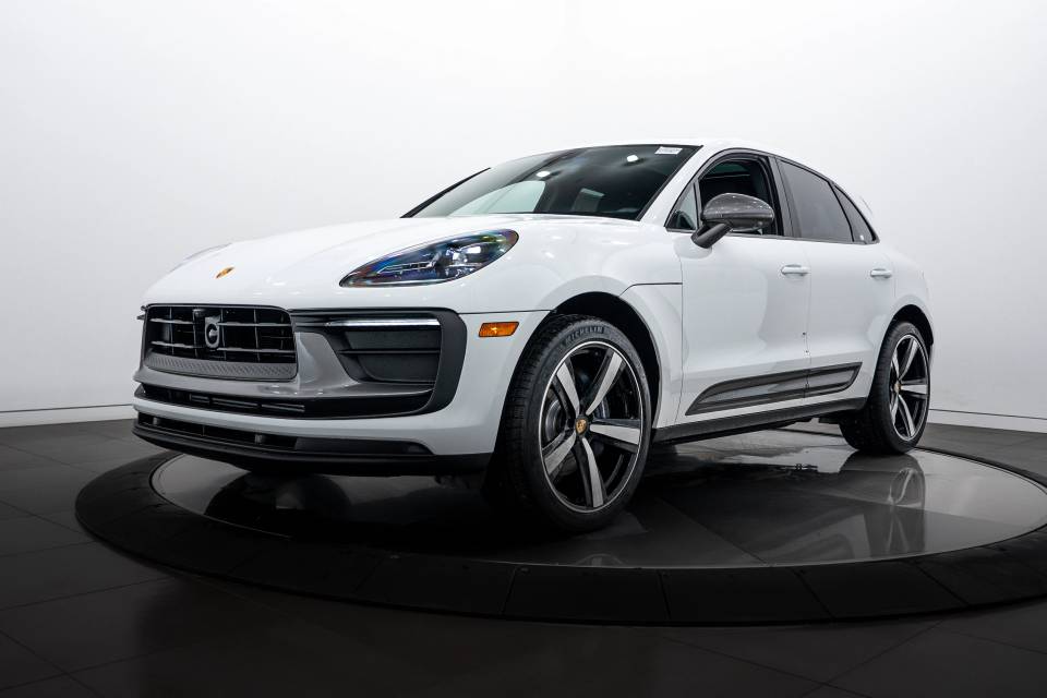 2026 Porsche Macan T