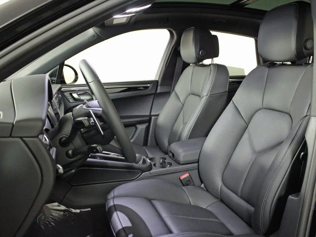 2026 Porsche Macan Base - Photo 40