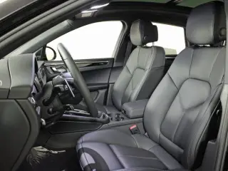 2026 Porsche Macan Base - Photo 37