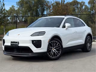 2025 Porsche Macan
