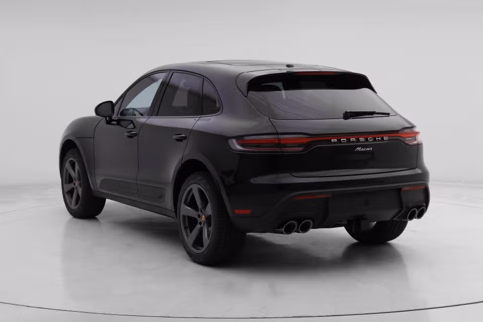 2026 Porsche Macan T - Photo 19