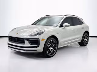 2026 Porsche Macan's photo