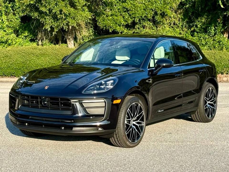 2026 Porsche Macan