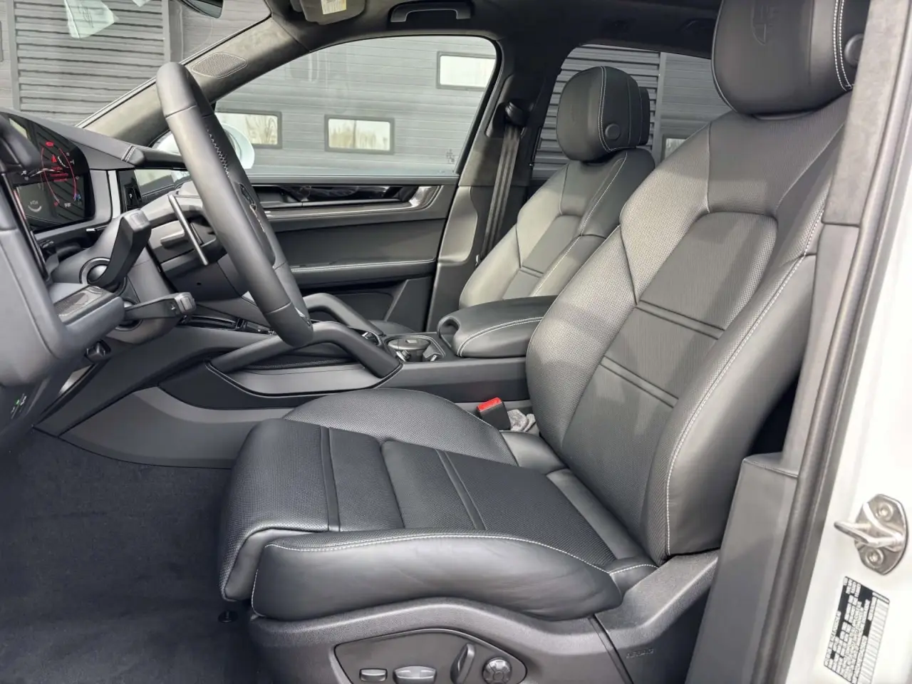 2026 Porsche Cayenne GTS - Photo 40
