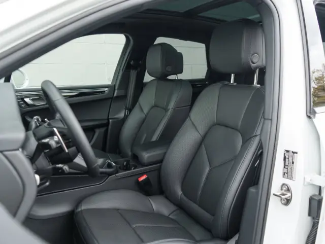 2026 Porsche Macan Base - Photo 38