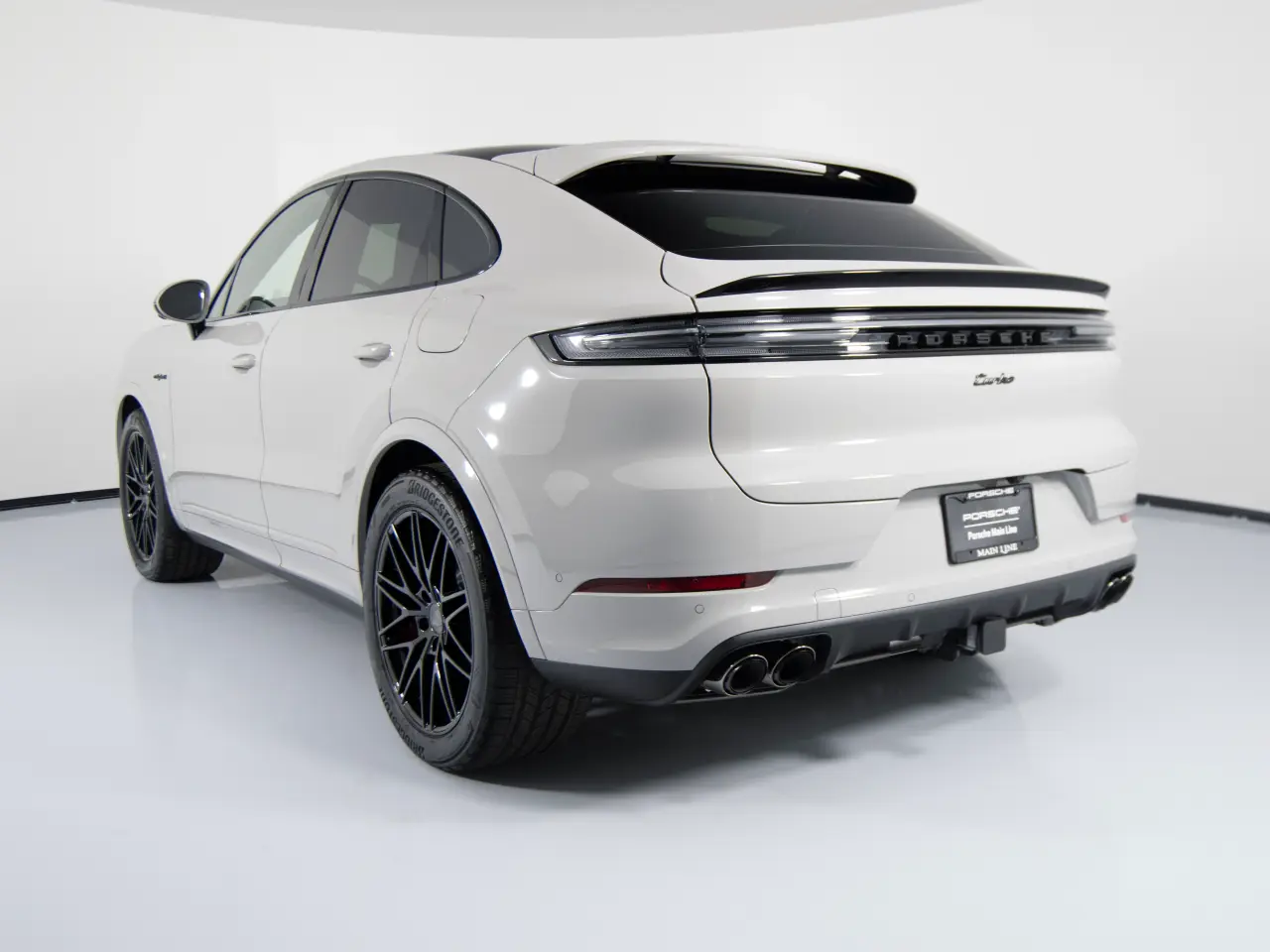 2026 Porsche Cayenne Coup Turbo E-Hybrid - Photo 24